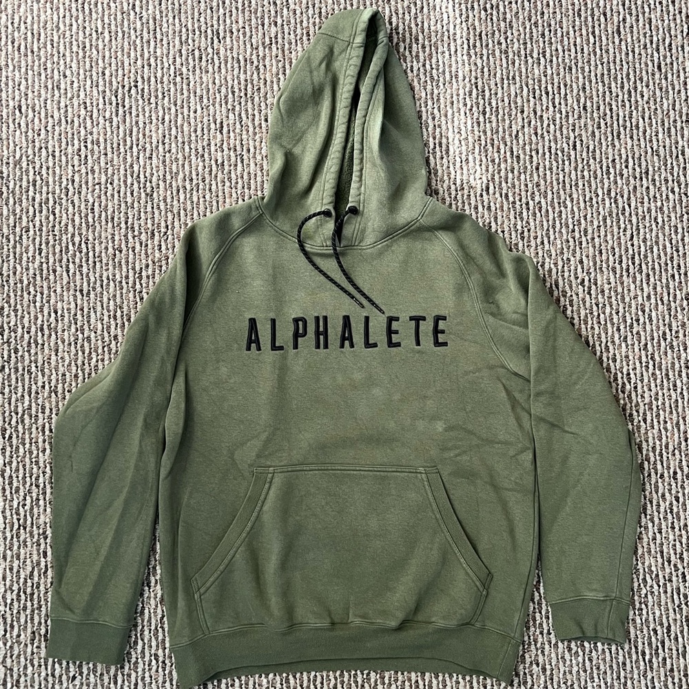 Alphalete sweatshirt